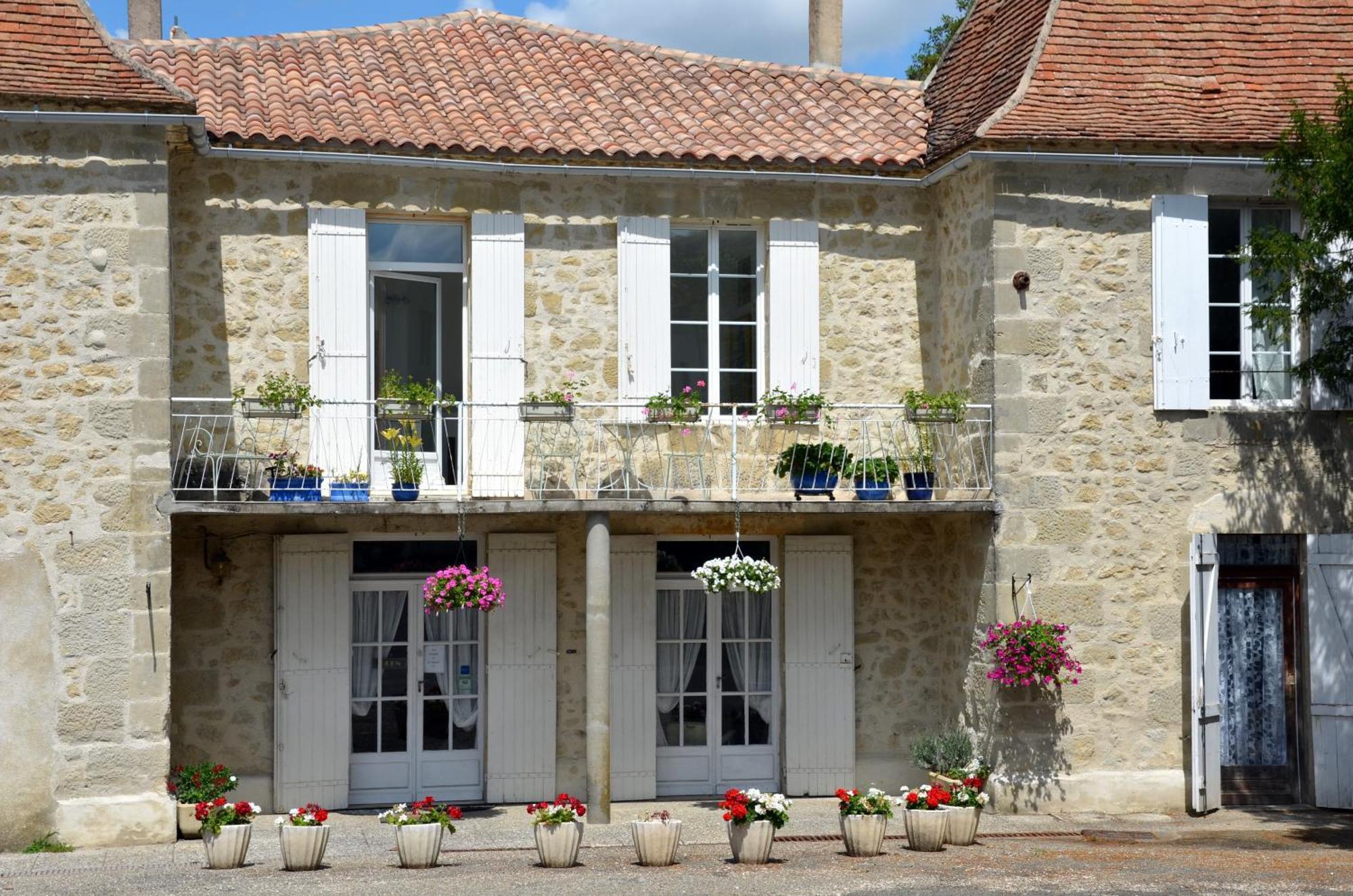 Chez Madeleine Bed & Breakfast Saint-Colomb-de-Lauzun Eksteriør bilde