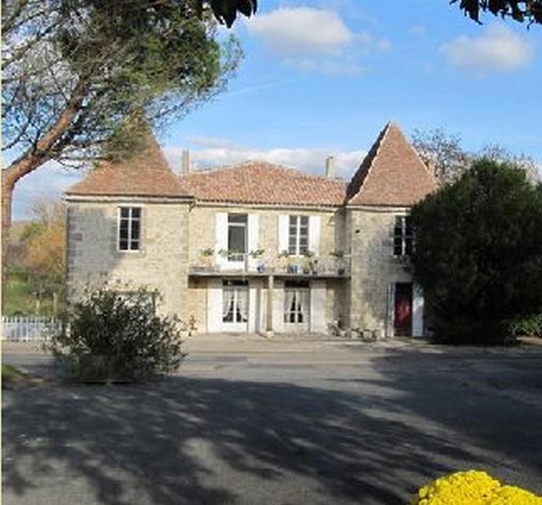 Chez Madeleine Bed & Breakfast Saint-Colomb-de-Lauzun Eksteriør bilde